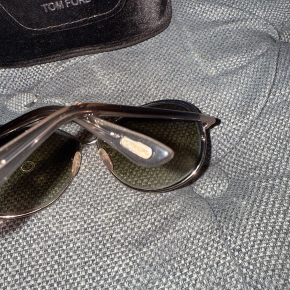 Authentic Tom Ford sunglasses - Picture 13 of 16